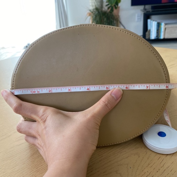 Tan OAD New York Bucket Bag - Picture 6 of 9